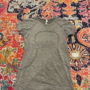 Lululemon athletic shirt size 8 barely worn
